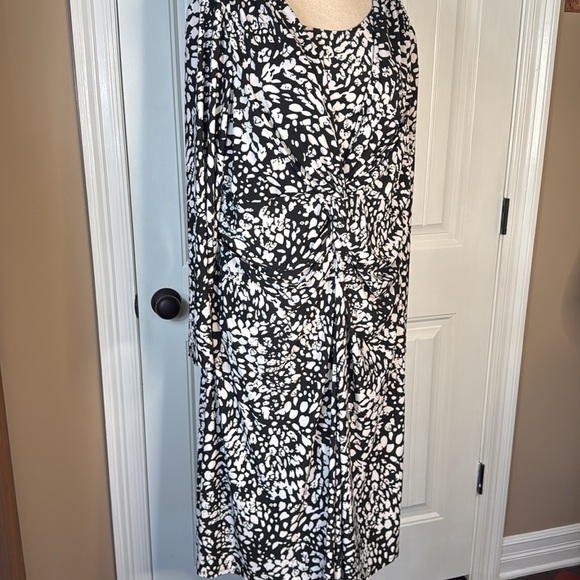 Chaps Faux Wrap Dress S 22W Midi Stretch Black White - Picture 6 of 10